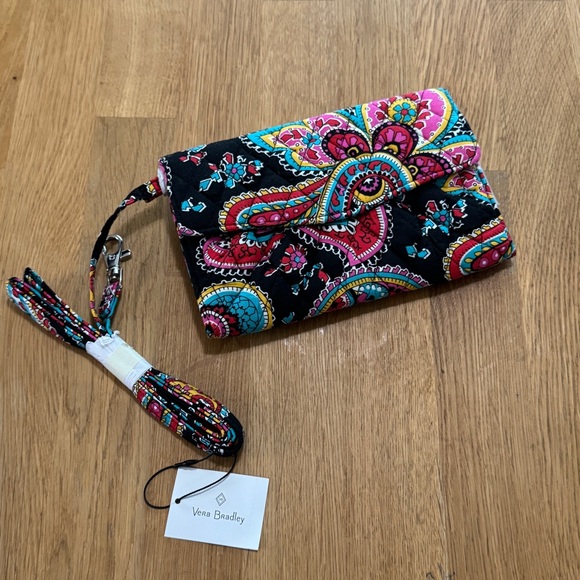 Vera Bradley Black Quilted Crossbody Strap Wallet in Parisian Paisley - Picture 1 of 10